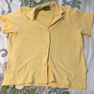 GUC BBP Butter Yellow Honeycomb Pantry Top